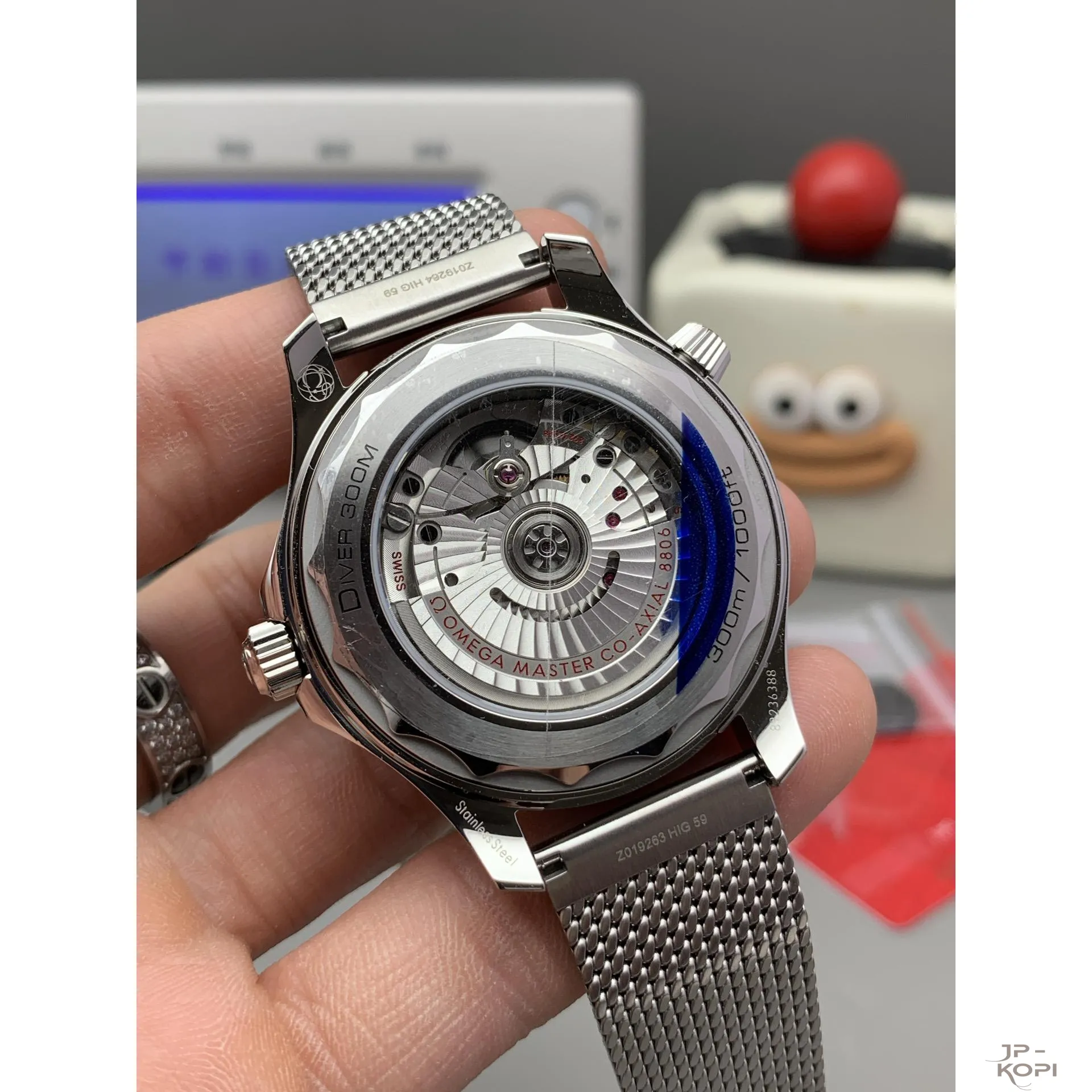 オメガ シーマスター ダイバー300M 210.30.42.20.06.002|グレー文字盤×チタンベゼル 42MM【VS工場製 高品質コピー腕時計】 - 画像 (5)