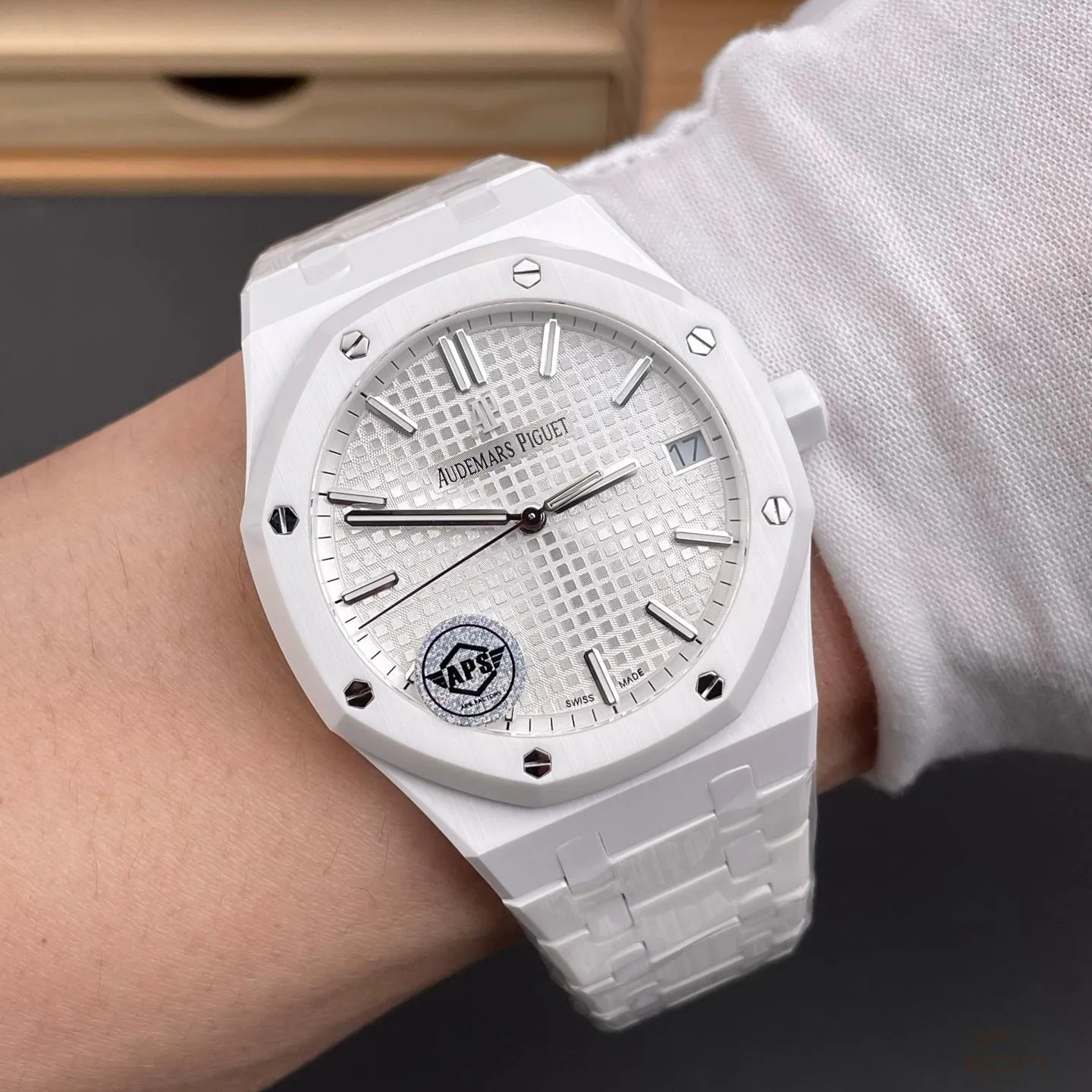 オーデマ・ピゲ ロイヤルオーク 15500 ホワイトセラミック ダイアルシルバー 【APS工場出品】 - 画像 (10)
