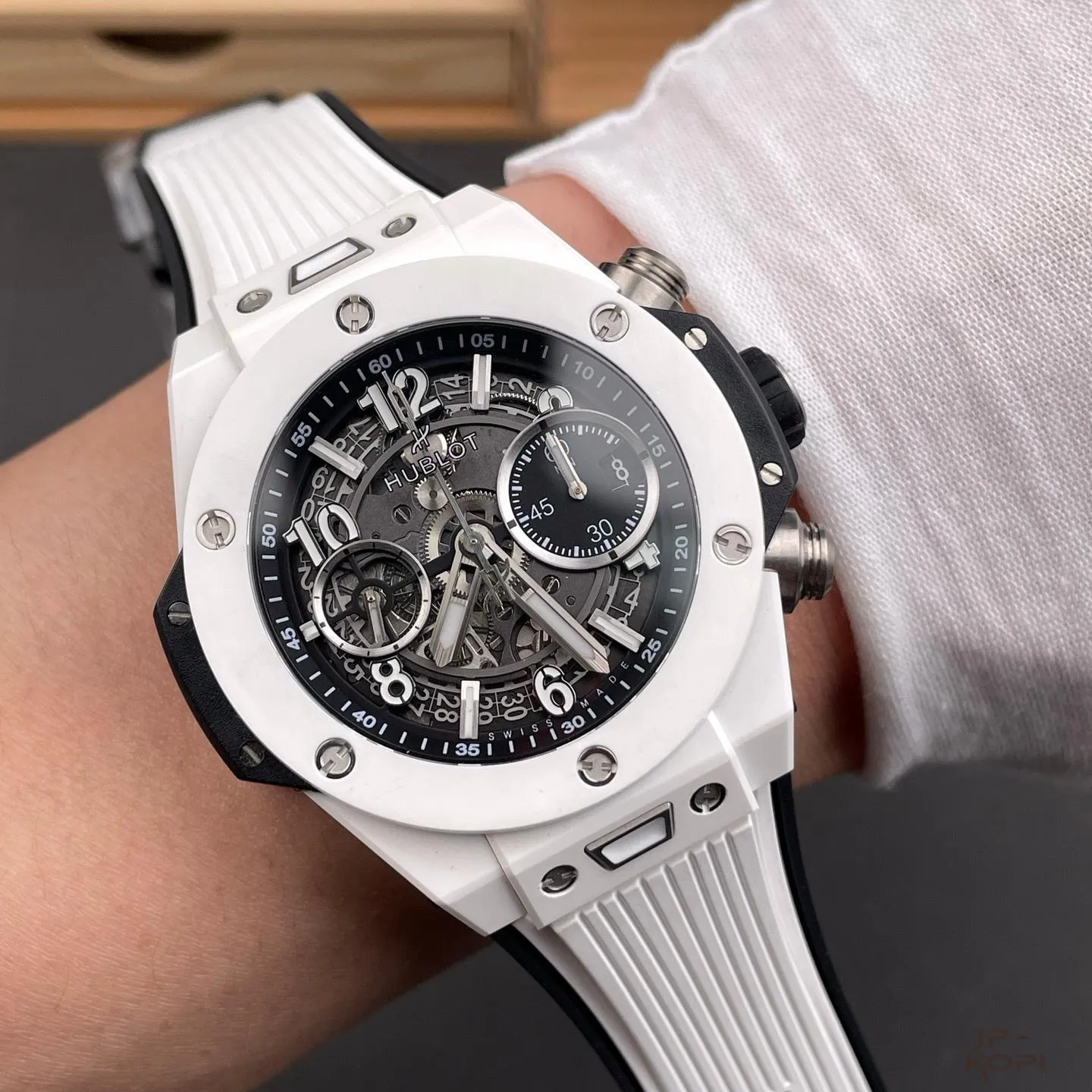 ウブロ ビッグバン ウニコ 441.CU.5910.RX|ホワイトセラミック 42MM【BBF製】 - 画像 (10)