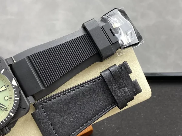 ベル＆ロス BR0392-D-C5-CE/SRB｜フルルム夜光グリーンダイヤル 42mm【BR工場製】 - 画像 (7)