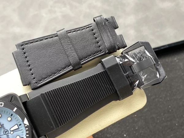 ベル＆ロス BR03A-D-LM-CE/SRB｜フルルム夜光ペールブルーダイヤル 42mm【BR工場製】 - 画像 (7)