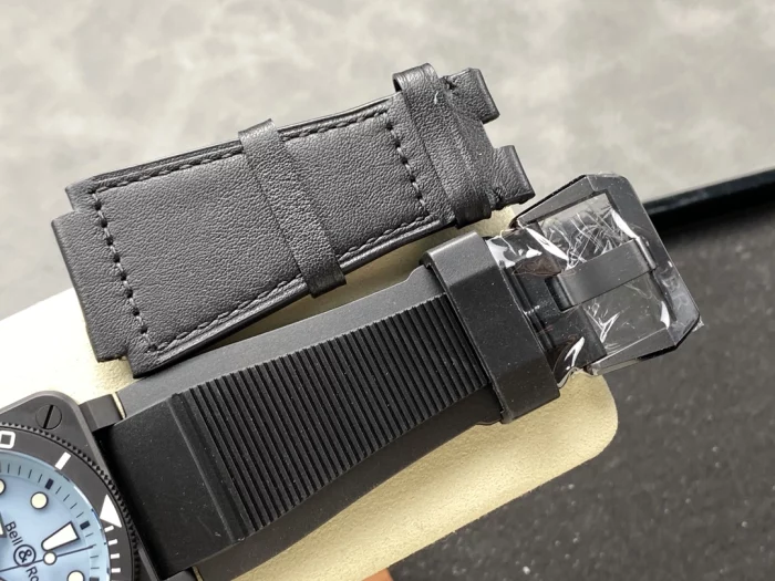ベル＆ロス BR03A-D-LM-CE/SRB｜フルルム夜光ペールブルーダイヤル 42mm【BR工場製】 - 画像 (7)
