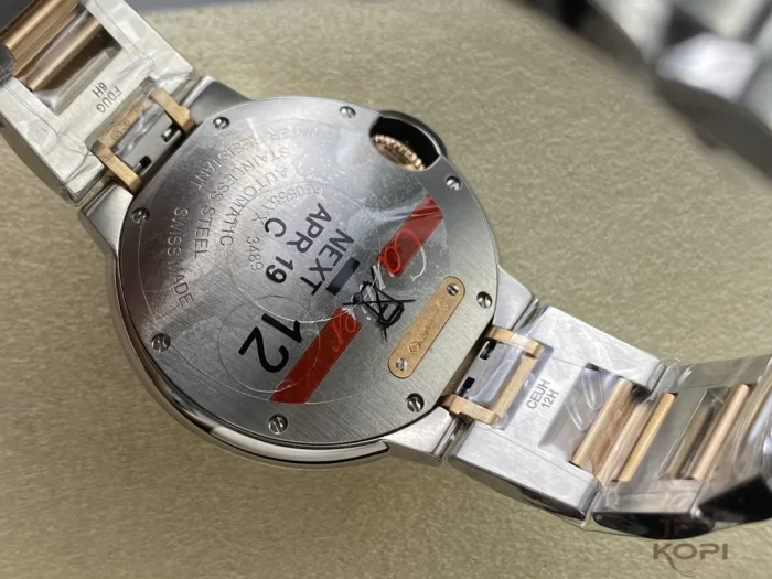カルティエ バロンブルー W2BB0032｜レディース 33mm シルバー文字盤 ローズゴールドコンビ【3K製】 - 画像 (8)