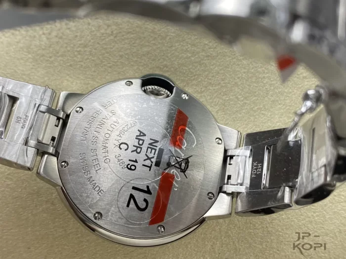 カルティエ バロンブルー W4BB0021｜レディース 33mm シルバー文字盤 ダイヤモンド11石 ステンレスブレス【3K製】 - 画像 (8)