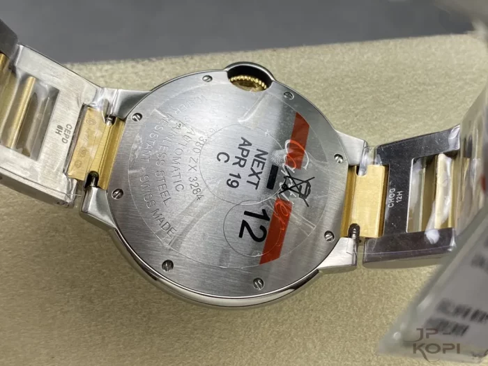 カルティエ バロンブルー W2BB0038｜36mm レディース イエローゴールドメッキ ステンレス【3K工場製】 - 画像 (8)