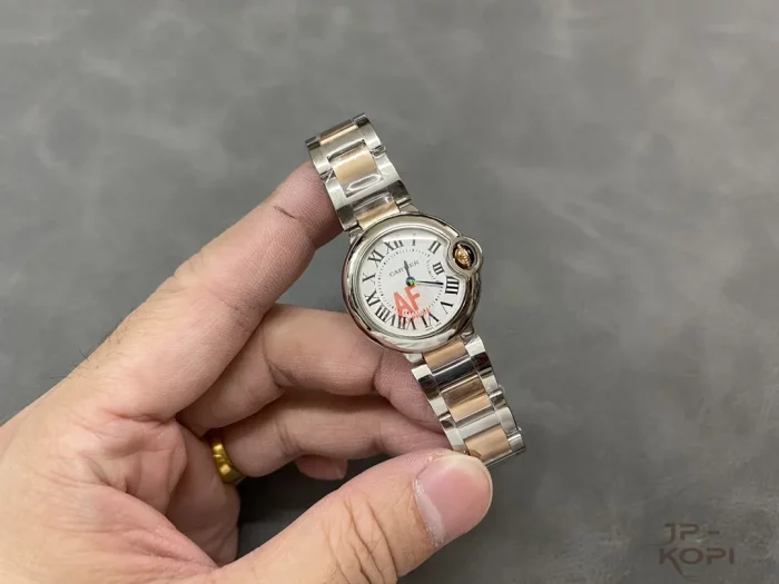 カルティエ バロンブルー W69007Z3｜28mm レディース クオーツ シルバー文字盤×ステンレス×ローズゴールドメッキ【AF工場製】 - 画像 (4)