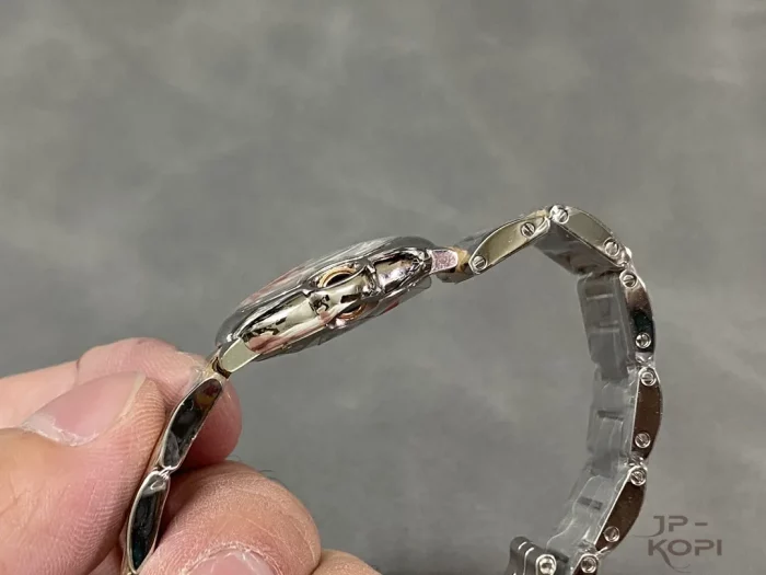 カルティエ バロンブルー W69007Z3｜28mm レディース クオーツ シルバー文字盤×ステンレス×ローズゴールドメッキ【AF工場製】 - 画像 (6)