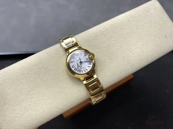 カルティエ バロンブルー W69001Z2｜28mm レディース クオーツ シルバー文字盤×イエローゴールドメッキ【AF工場製】 - 画像 (4)