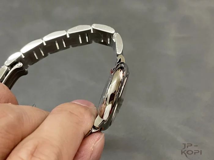 カルティエ バロンブルー WSBB0045｜33mm レディース クオーツ シルバー文字盤×コンビ【AF工場製】 - 画像 (5)