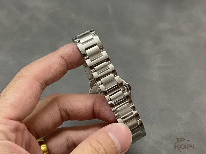 カルティエ バロンブルー WSBB0045｜33mm レディース クオーツ シルバー文字盤×コンビ【AF工場製】 - 画像 (8)