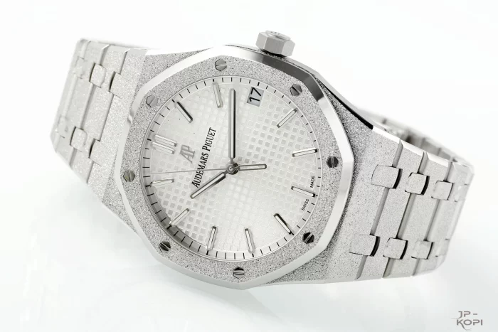 オーデマ・ピゲ ロイヤルオーク 15500｜メンズ シルバーダイヤル×フロステッドゴールド【APS工場製】 - 画像 (4)