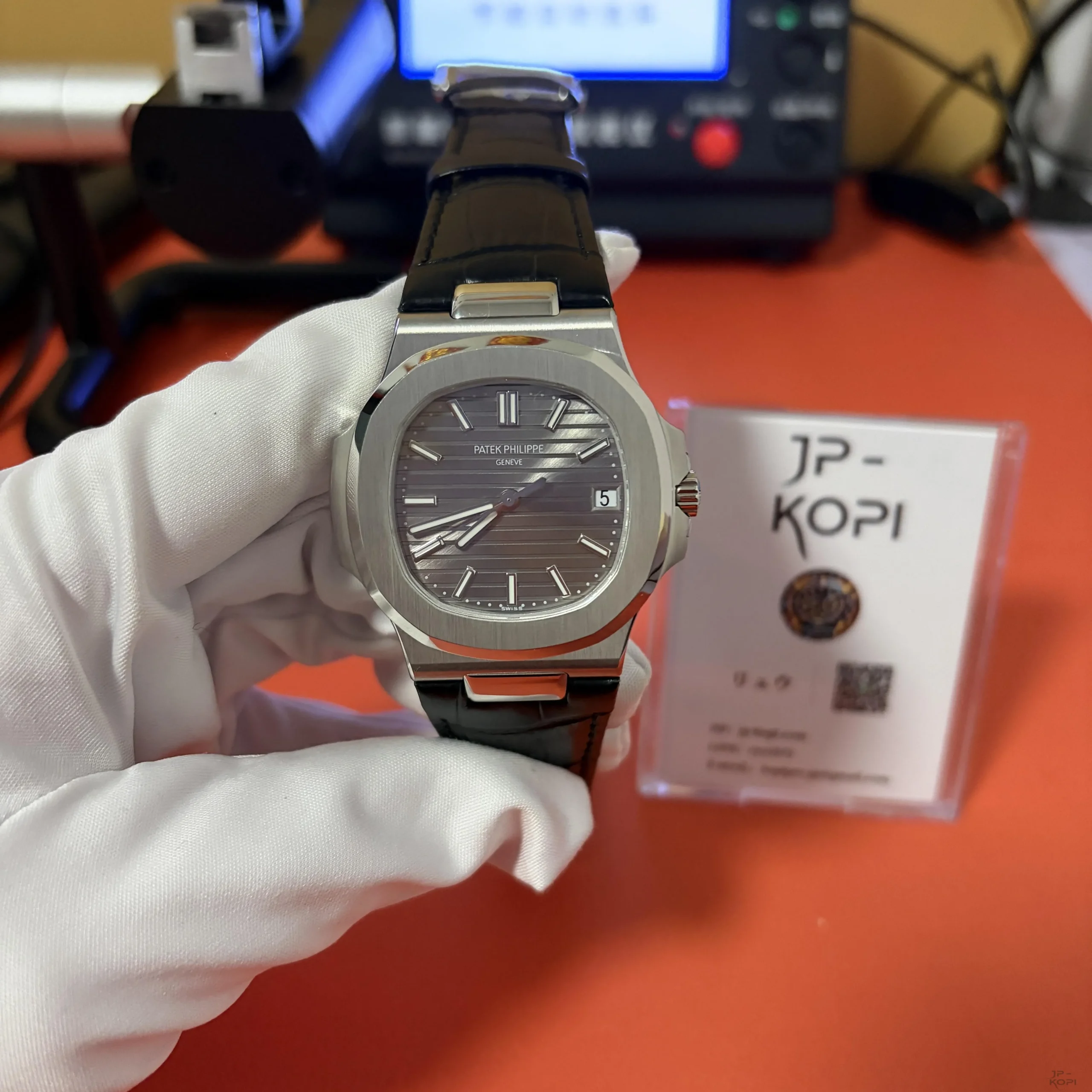 パテック・フィリップ ノーチラス 5711/1G-001|SW製代用グレー文字盤 ステンレス 40mm【BBF工場製】 - 画像 (2)