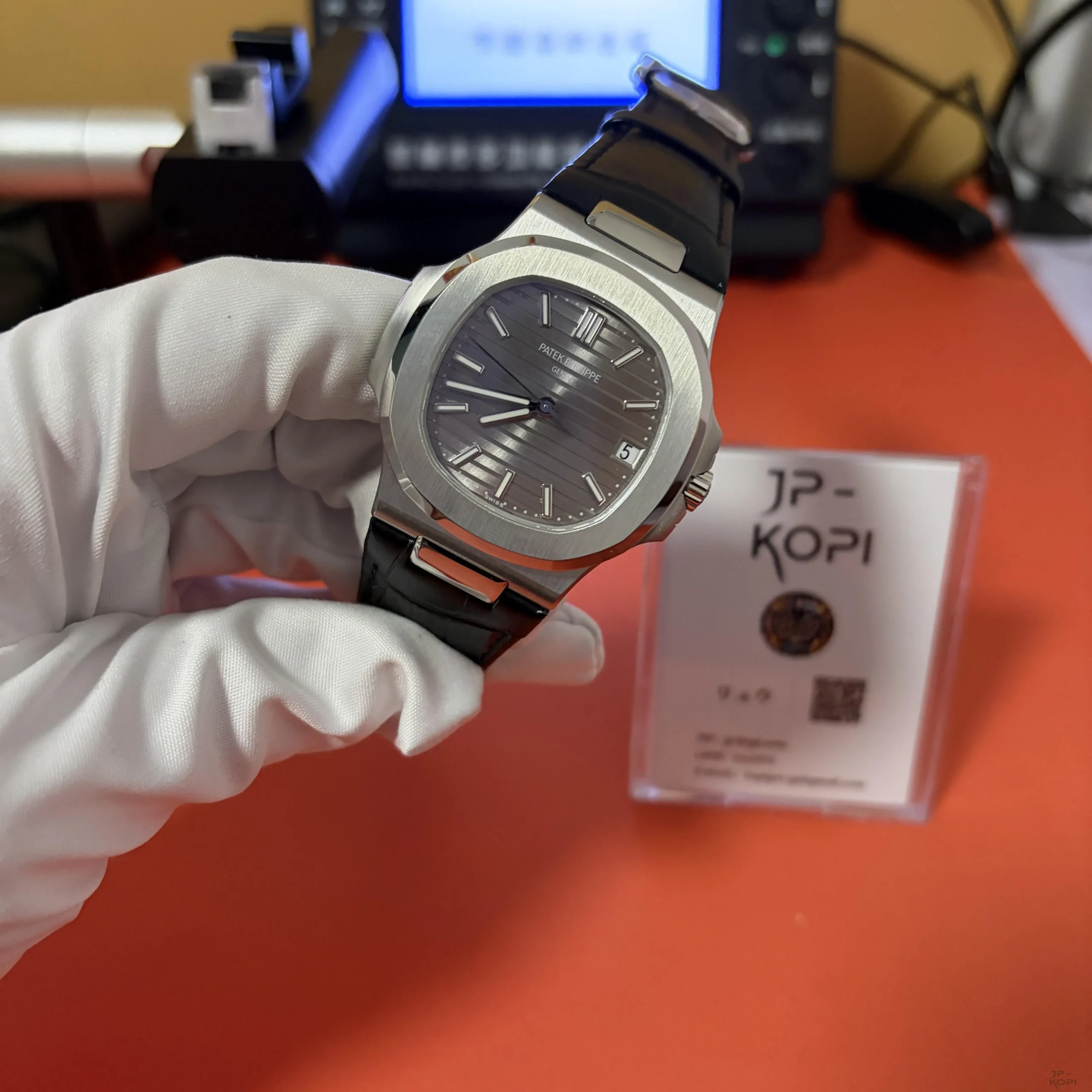 パテック・フィリップ ノーチラス 5711/1G-001|SW製代用グレー文字盤 ステンレス 40mm【BBF工場製】 - 画像 (3)