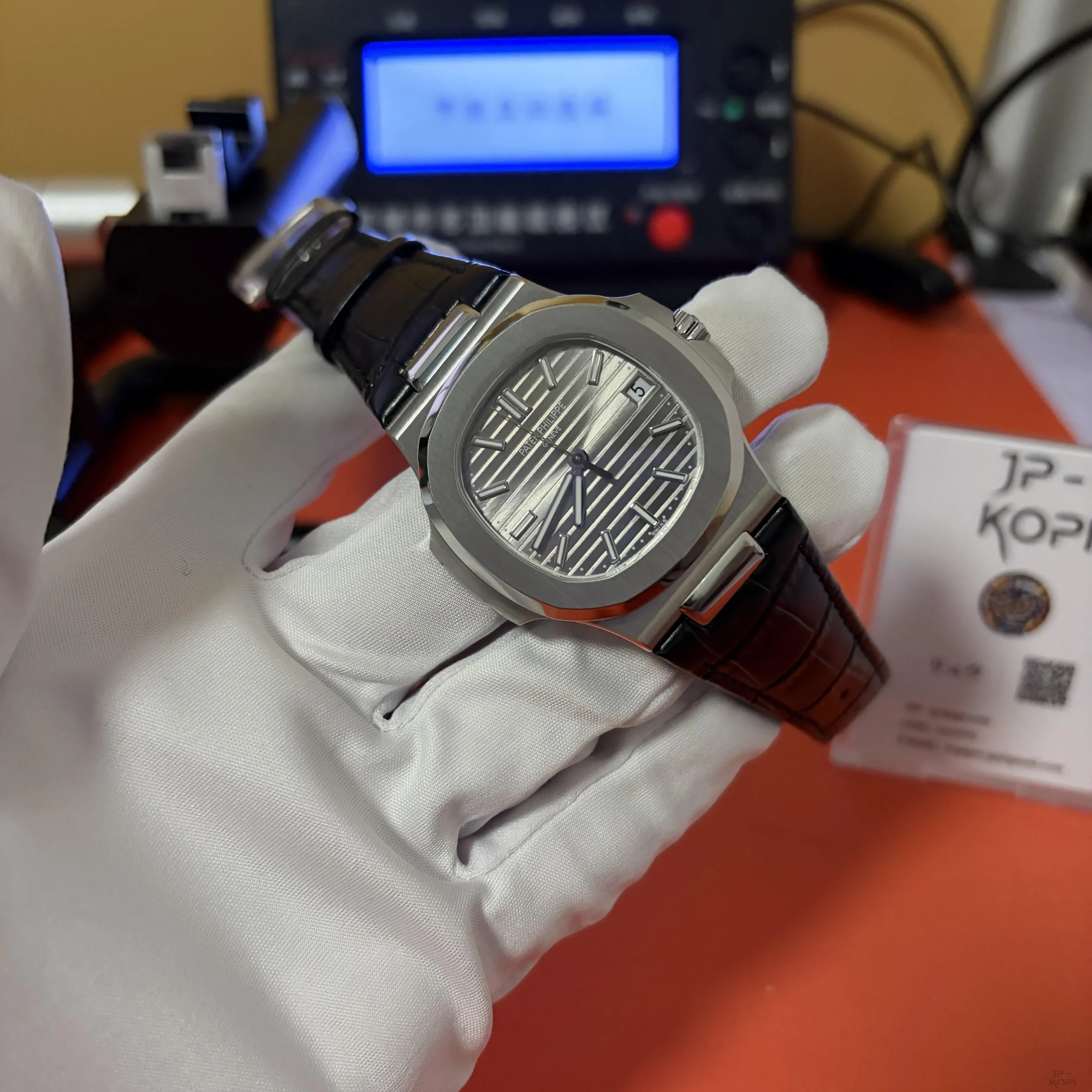 パテック・フィリップ ノーチラス 5711/1G-001|SW製代用グレー文字盤 ステンレス 40mm【BBF工場製】 - 画像 (4)