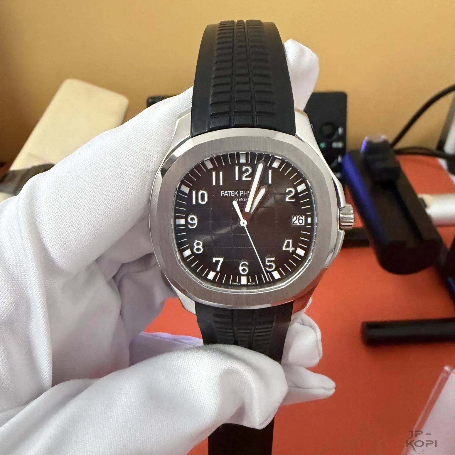 パテック・フィリップ アクアノート エクストララージ 5167A-001|ブラック 40mm ラバーストラップ【BBF工場製】 - 画像 (2)