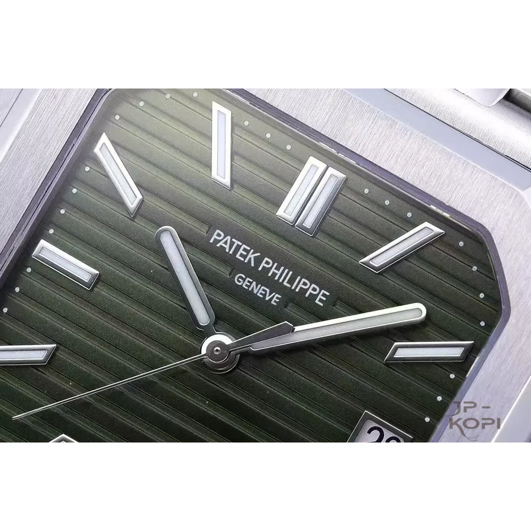 パテック・フィリップ ノーチラス 5821/1A-001|メンズ グリーン文字盤×ステンレスブレス 【PPF工場製】 - 画像 (4)