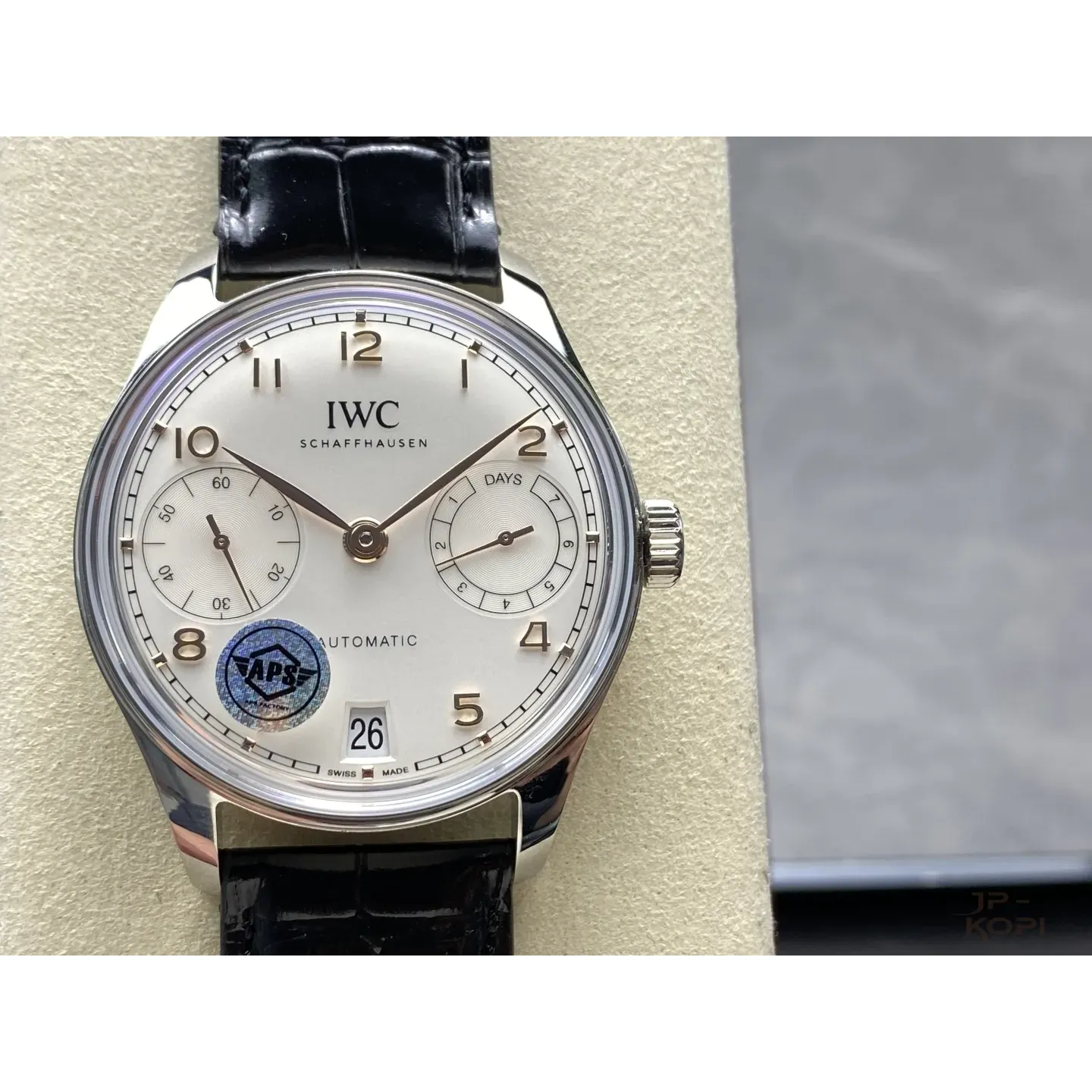 IWC ポルトギーゼ IW501701|ホワイト文字盤 ゴールドインデックス×レザー 42.4mm【APS工場製】