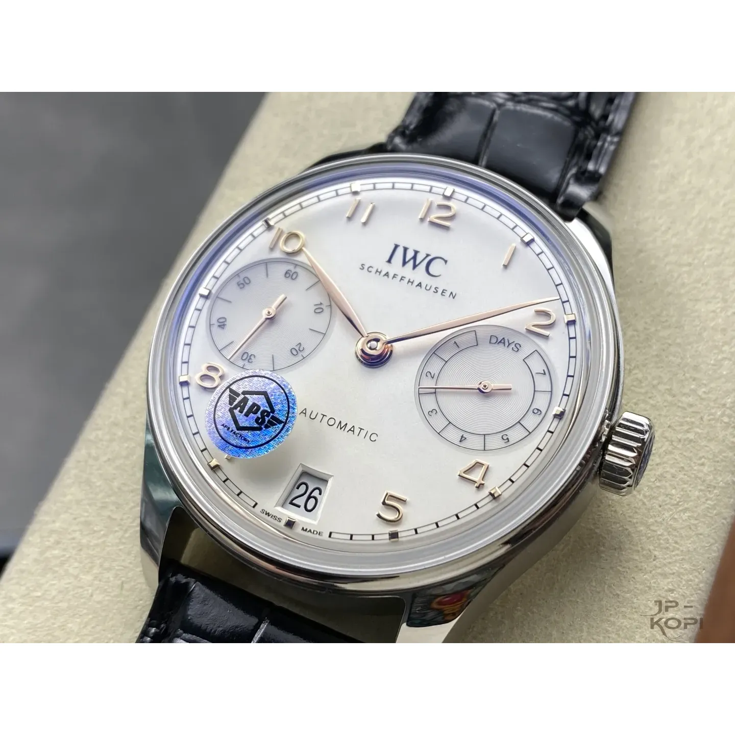 IWC ポルトギーゼ IW501701|ホワイト文字盤 ゴールドインデックス×レザー 42.4mm【APS工場製】 - 画像 (4)