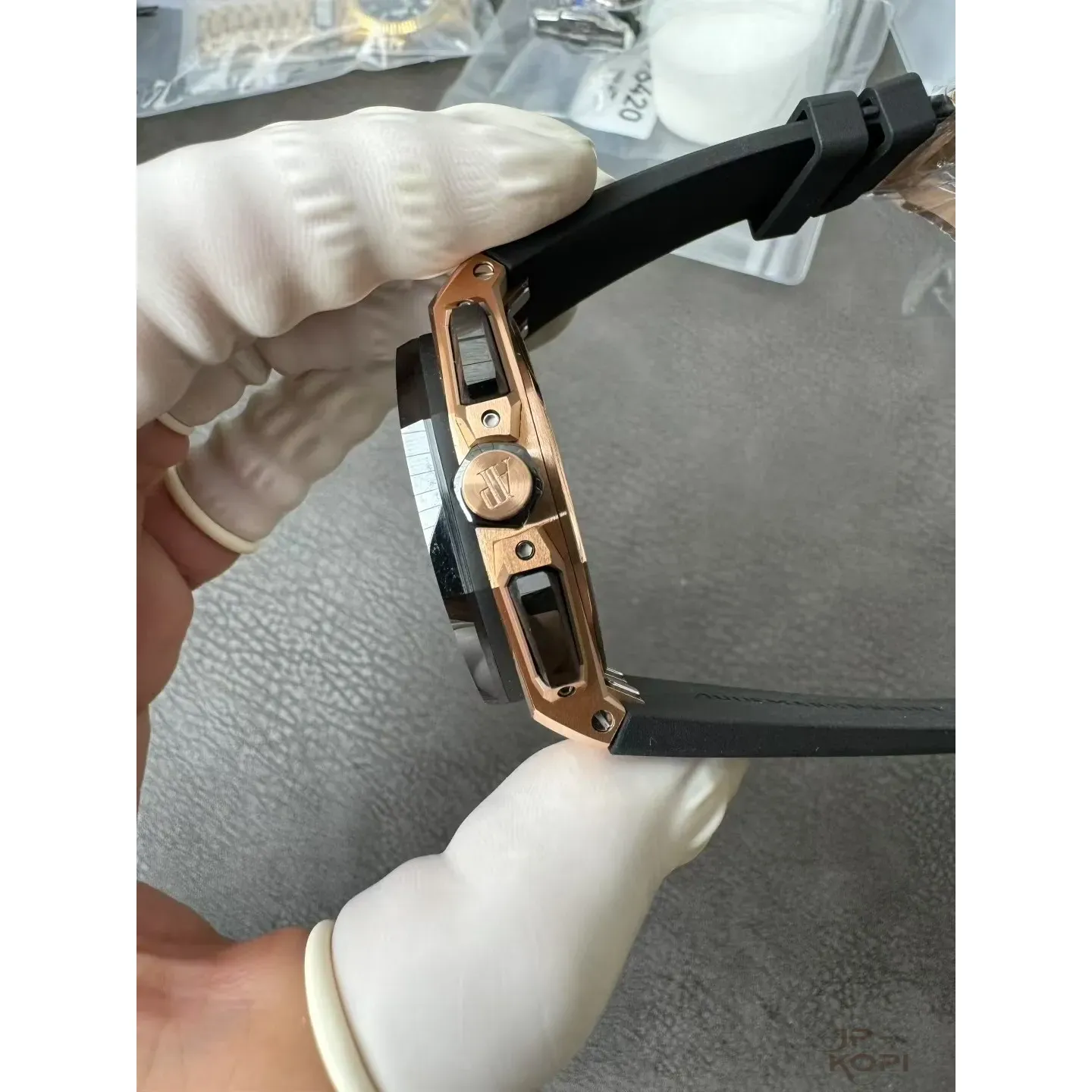 オーデマ・ピゲ ロイヤルオークオフショア 26420RO|ブラック文字盤 ローズゴールド×ラバー 43mm【APS工場製】 - 画像 (8)