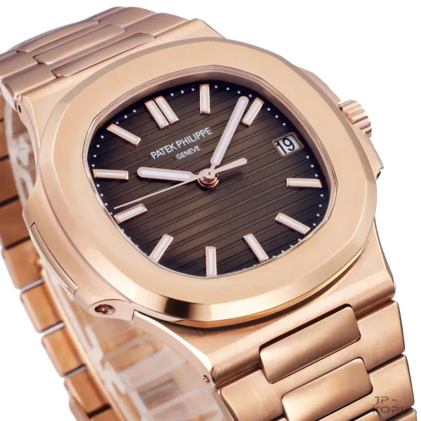 パテックフィリップ♥正史 パテック・フィリップ ノーチラス 5711/1R-001｜SW製代用ブラウン文字