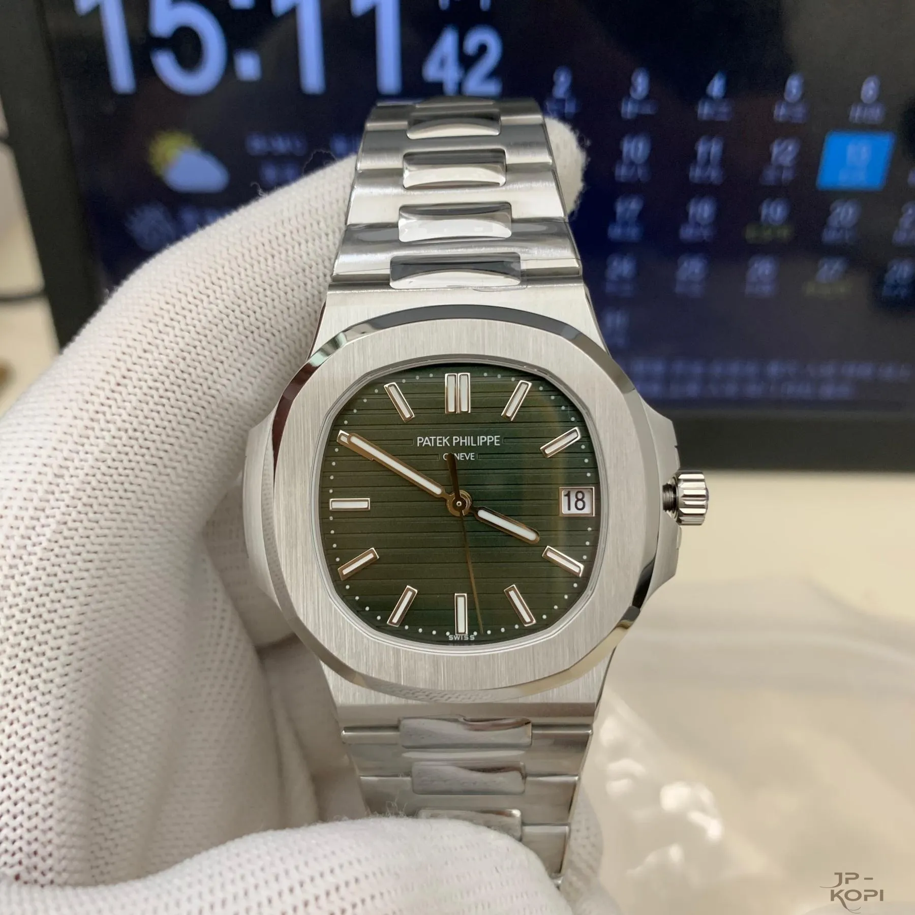 パテック・フィリップ ノーチラス 5711/1A-014|SW製純正代用グリーン文字盤 ステンレス 40mm【BBF工場製】 - 画像 (2)