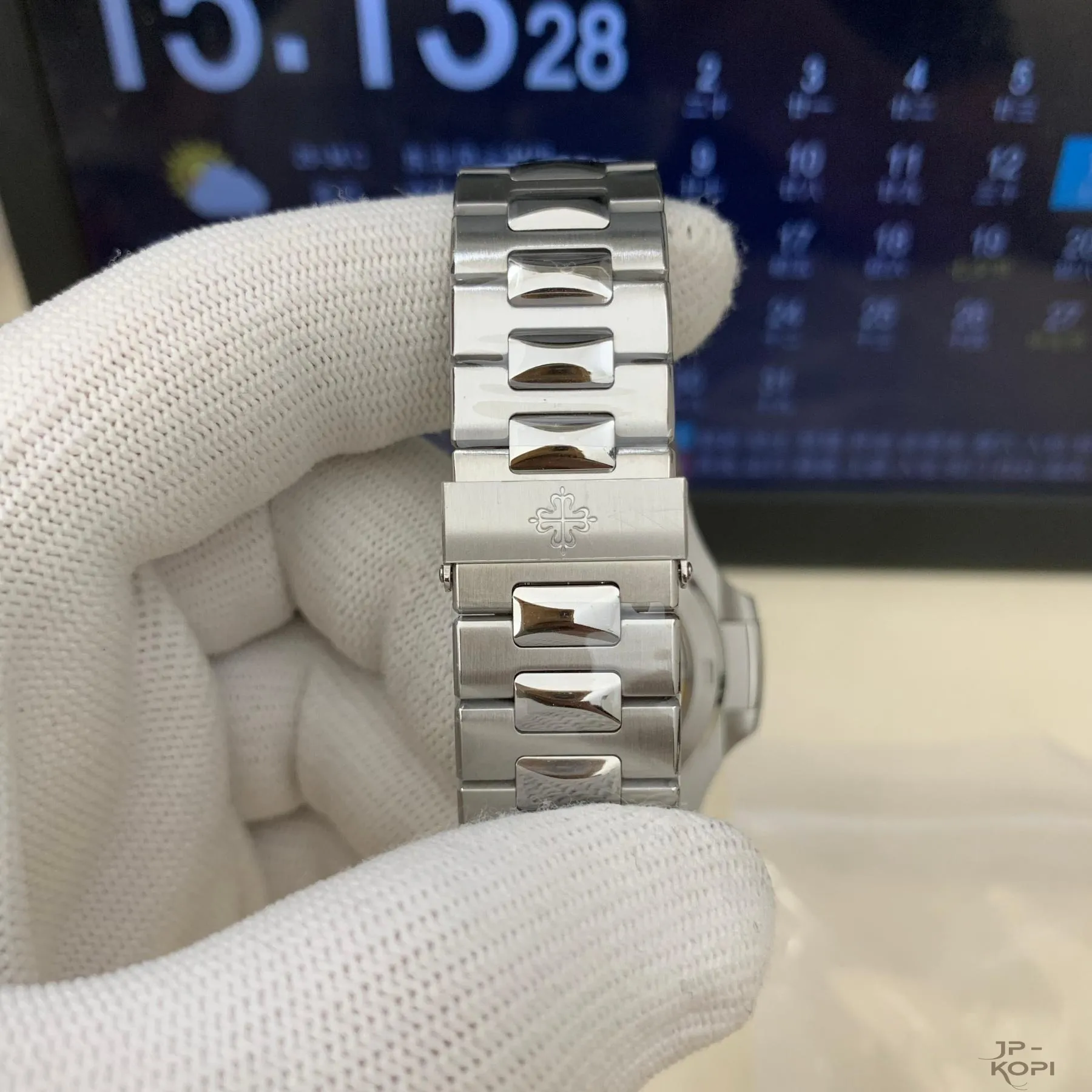 パテック・フィリップ ノーチラス 5711/1A-014|SW製純正代用グリーン文字盤 ステンレス 40mm【BBF工場製】 - 画像 (12)
