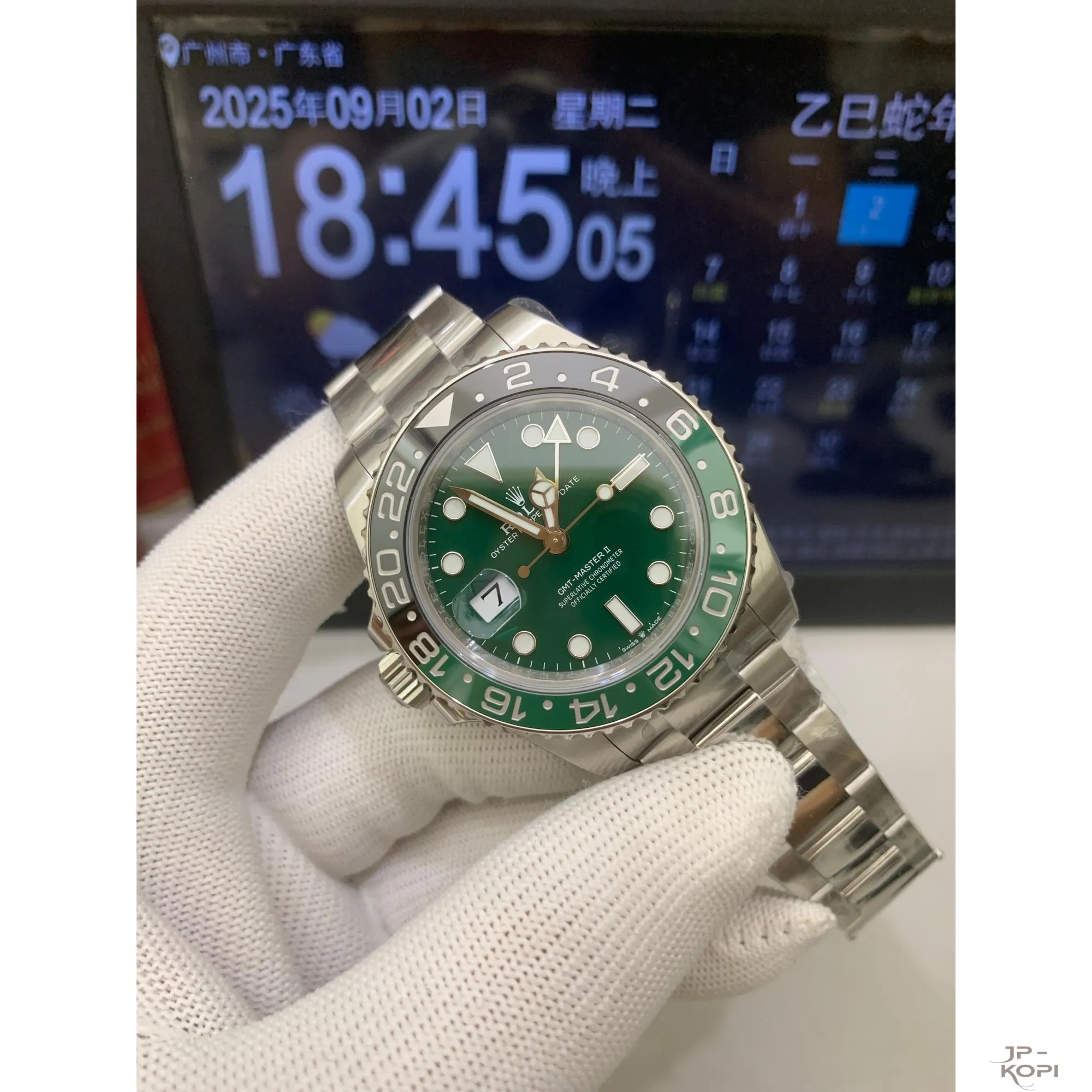 ロレックス GMTマスターII 126729VTNR|レフティGMT グリーンダイアル Cal.3285搭載【VS工場製高品質コピー腕時計】 - 画像 (3)