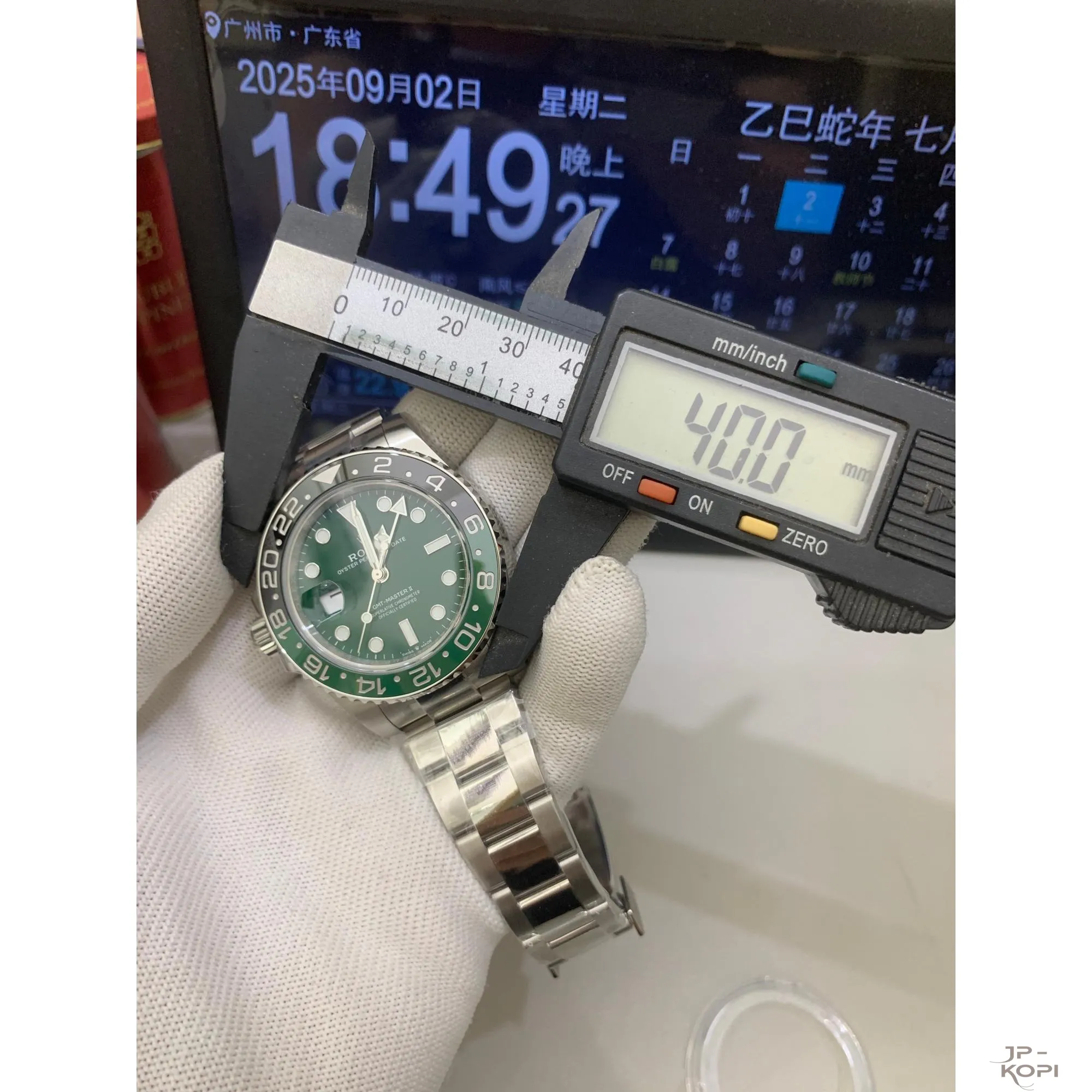 ロレックス GMTマスターII 126729VTNR|レフティGMT グリーンダイアル Cal.3285搭載【VS工場製高品質コピー腕時計】 - 画像 (4)