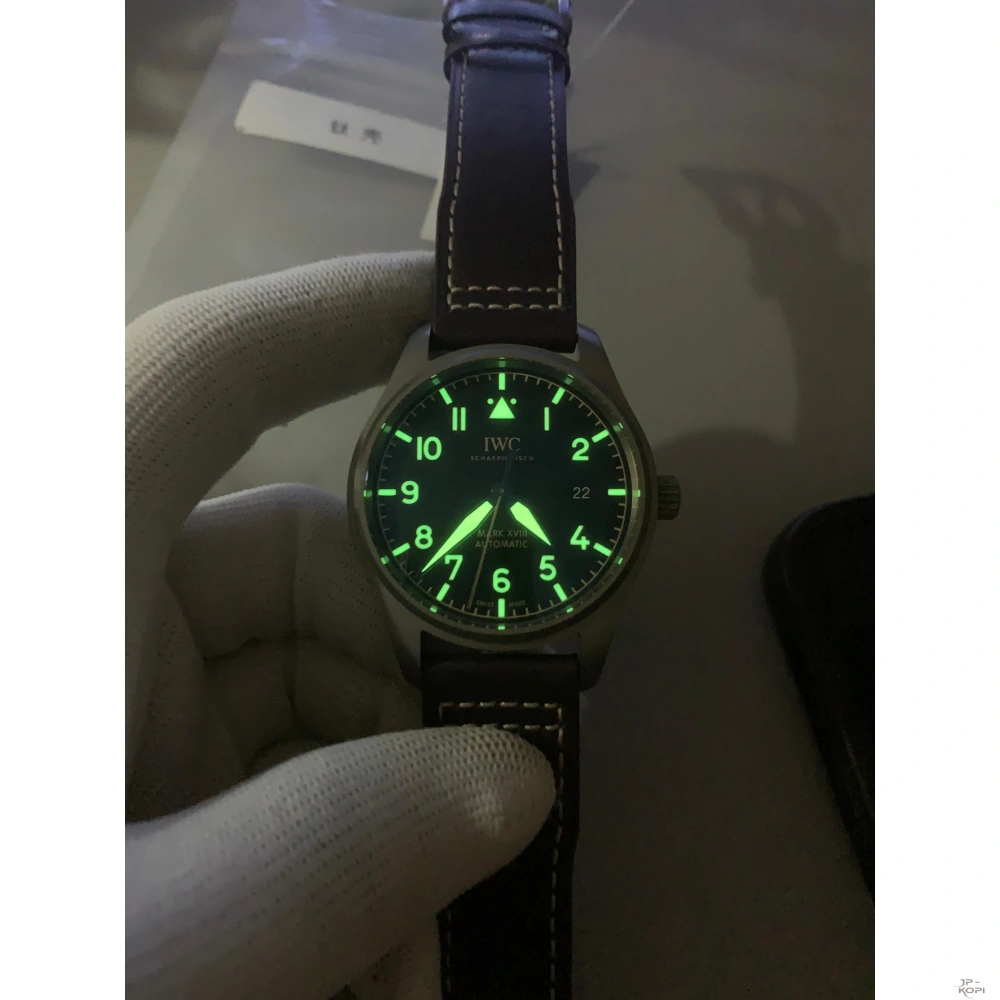 IWC パイロットウォッチ マークXVIII ヘリテージ IW327006|チタニウム 40mm【V7工場製 高品質コピー腕時計】 - 画像 (12)