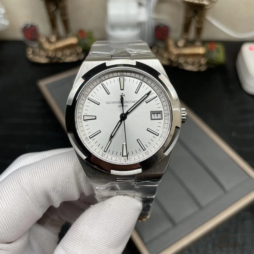 ヴァシュロン・コンスタンタン オーヴァーシーズ 4500V/110A-B126|シルバーダイアル ステンレス 41mm【PPF工場製 高品質コピー腕時計】 - 画像 (4)