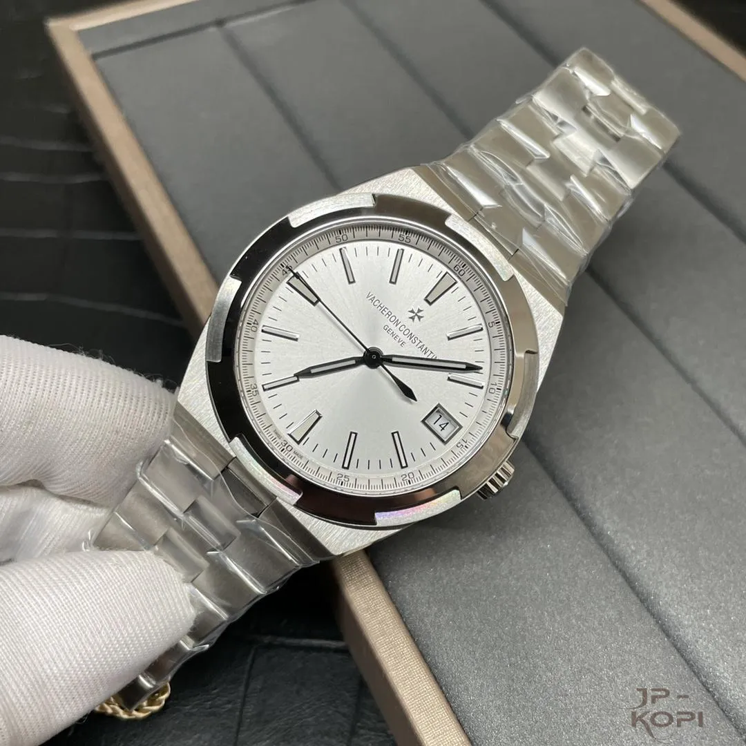 ヴァシュロン・コンスタンタン オーヴァーシーズ 4500V/110A-B126|シルバーダイアル ステンレス 41mm【PPF工場製 高品質コピー腕時計】 - 画像 (5)