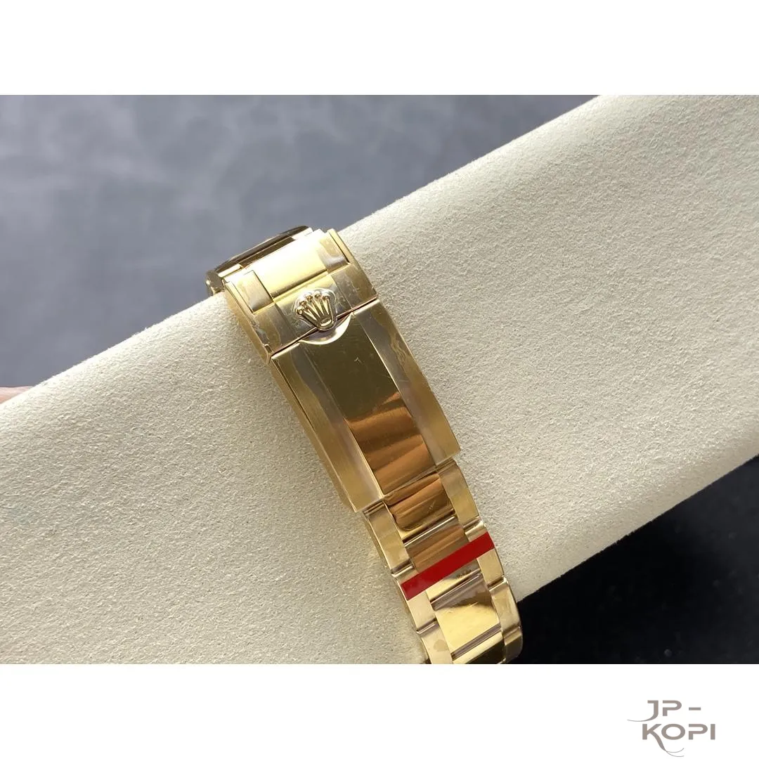 ロレックス デイトナ 116508-0013|グリーンダイアル 40mm 丹東Cal.4130【VS工場製 高品質コピー腕時計】 - 画像 (10)