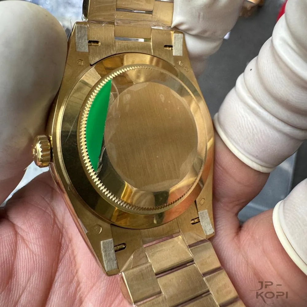 ロレックス デイデイト 40mm M228238-0042|ホワイトローマ数字 上海Cal.3255 加重版【RC工場製 高品質コピー腕時計】 - 画像 (8)