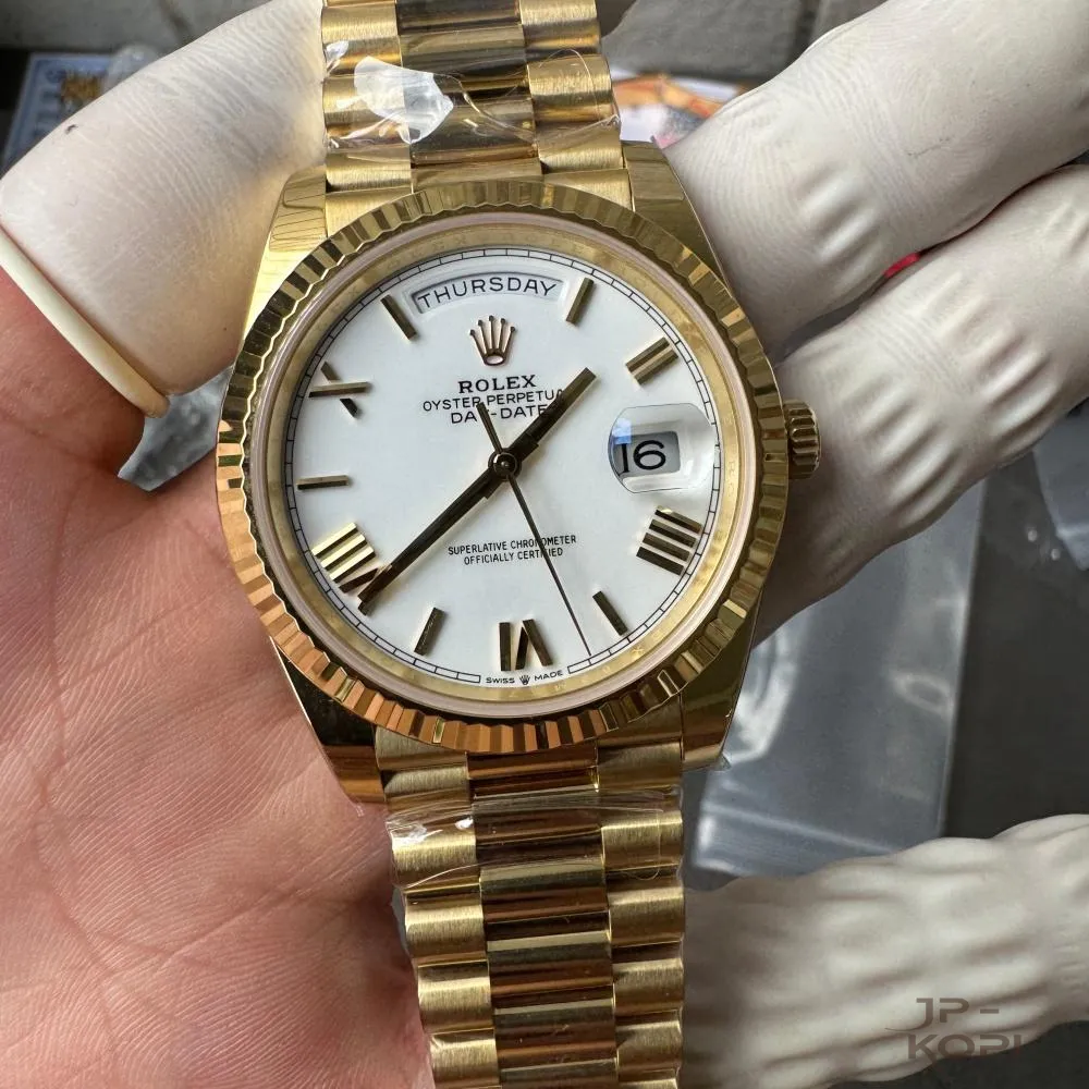 ロレックス デイデイト 40mm M228238-0042|ホワイトローマ数字 上海Cal.3255 加重版【RC工場製 高品質コピー腕時計】 - 画像 (4)