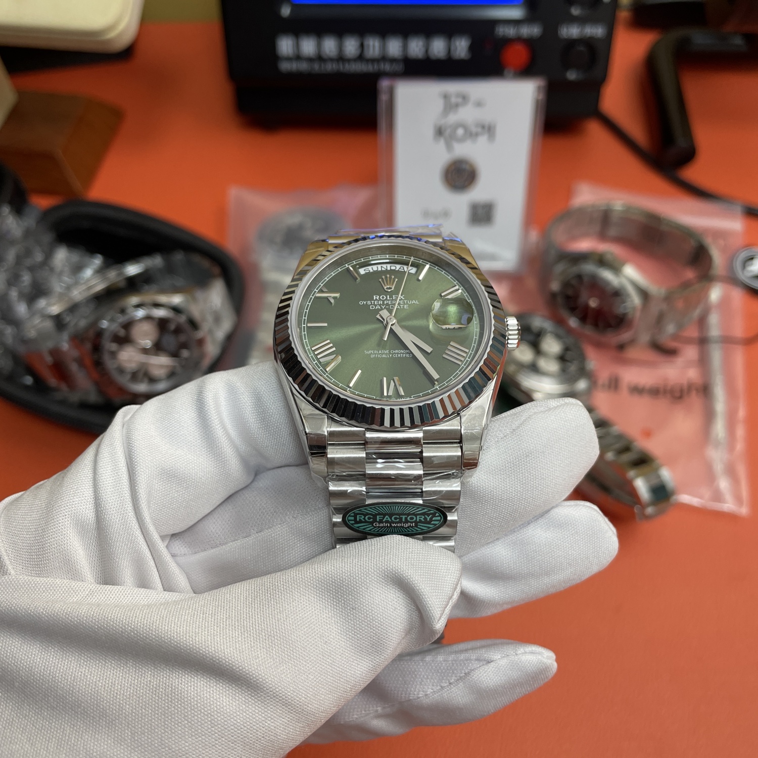 ロレックス デイデイト 40mm M228236-0008|オリーブグリーン 上海Cal.3255 加重版【RC工場製 高品質コピー腕時計】 - 画像 (3)