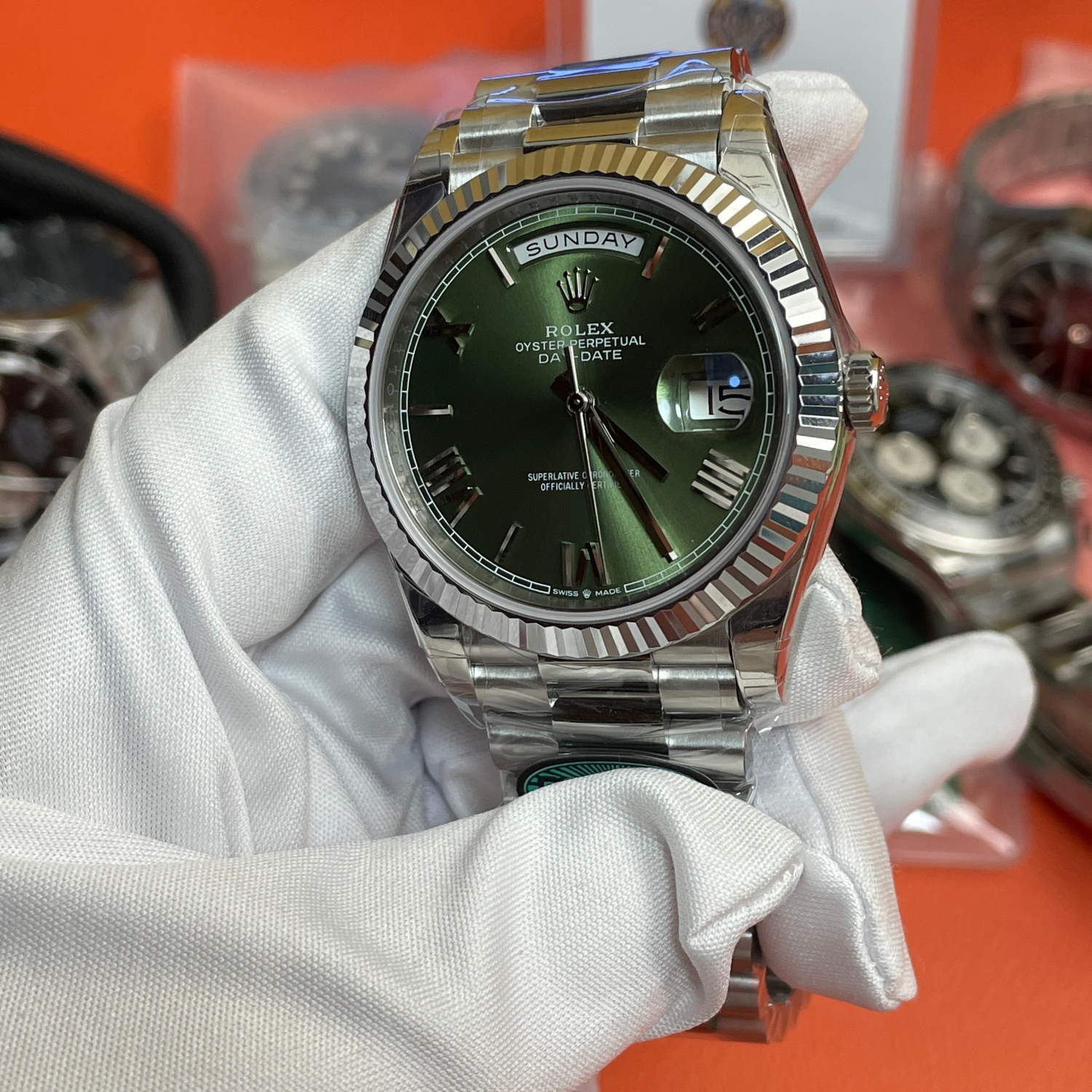 ロレックス デイデイト 40mm M228236-0008|オリーブグリーン 上海Cal.3255 加重版【RC工場製 高品質コピー腕時計】 - 画像 (7)