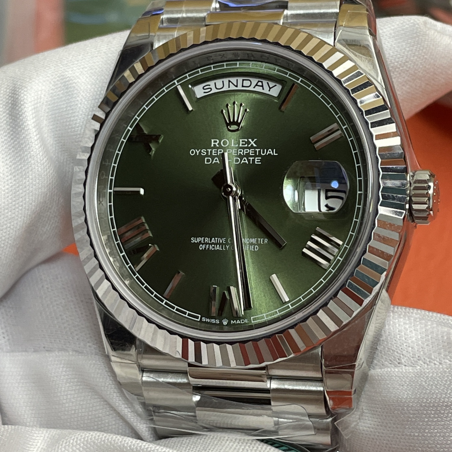 ロレックス デイデイト 40mm M228236-0008|オリーブグリーン 上海Cal.3255 加重版【RC工場製 高品質コピー腕時計】 - 画像 (15)