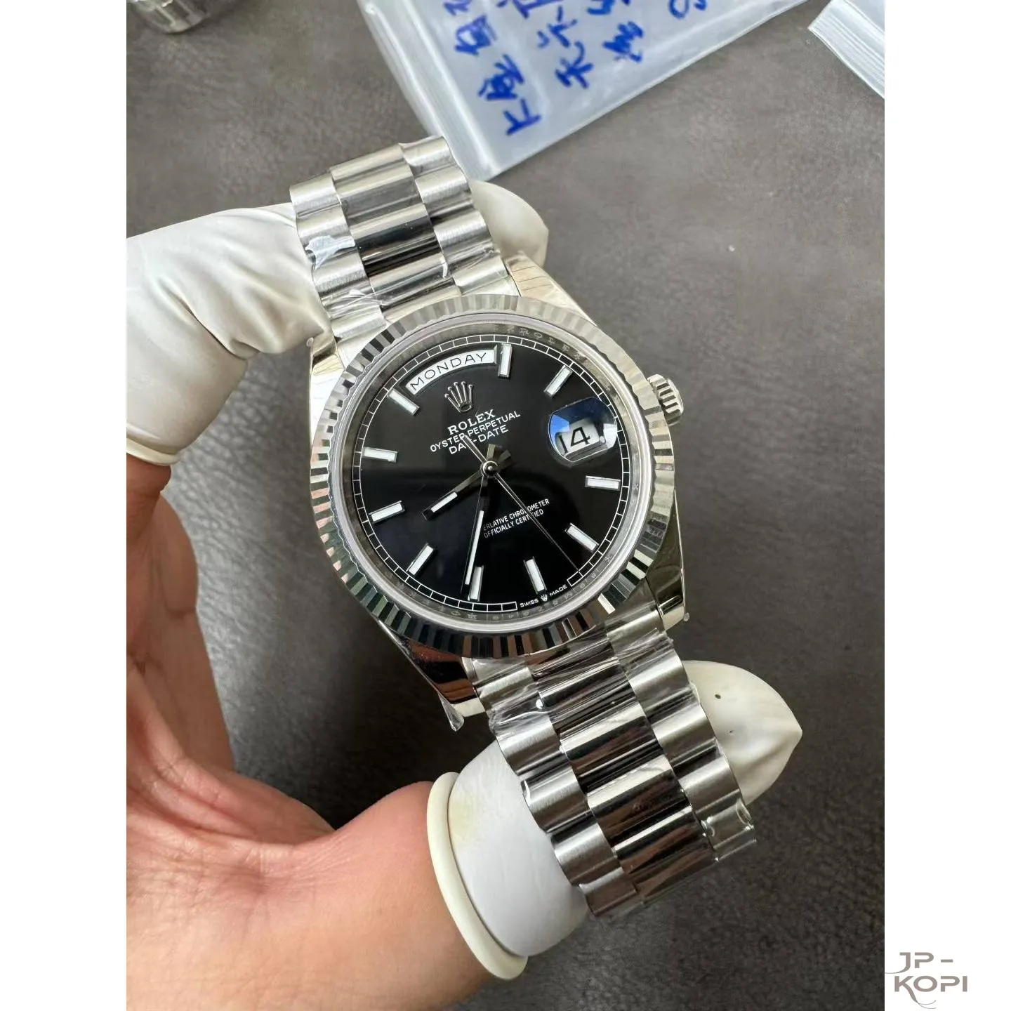 ロレックス デイデイト 40mm M228236-0003|ブライトブラック 上海Cal.3255 加重版【RC工場製 高品質コピー腕時計】 - 画像 (2)