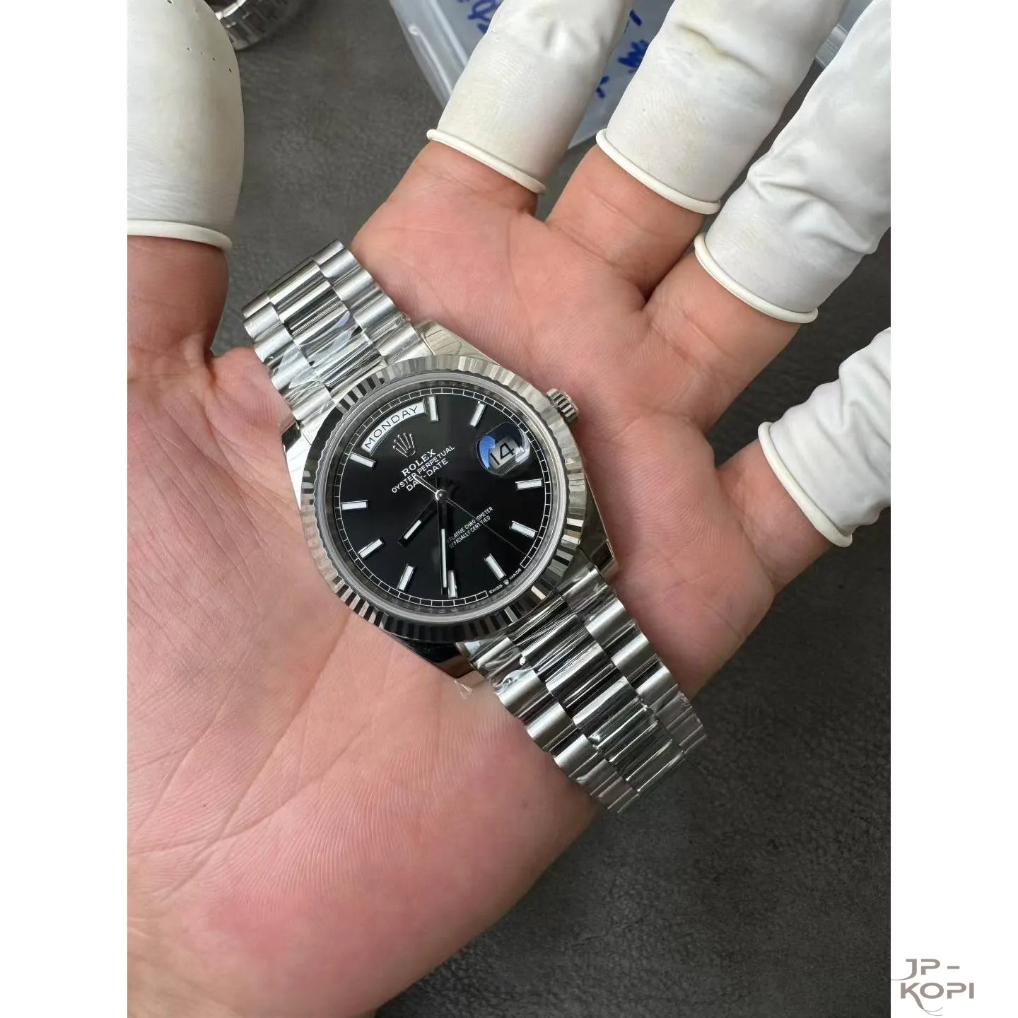 ロレックス デイデイト 40mm M228236-0003|ブライトブラック 上海Cal.3255 加重版【RC工場製 高品質コピー腕時計】 - 画像 (4)