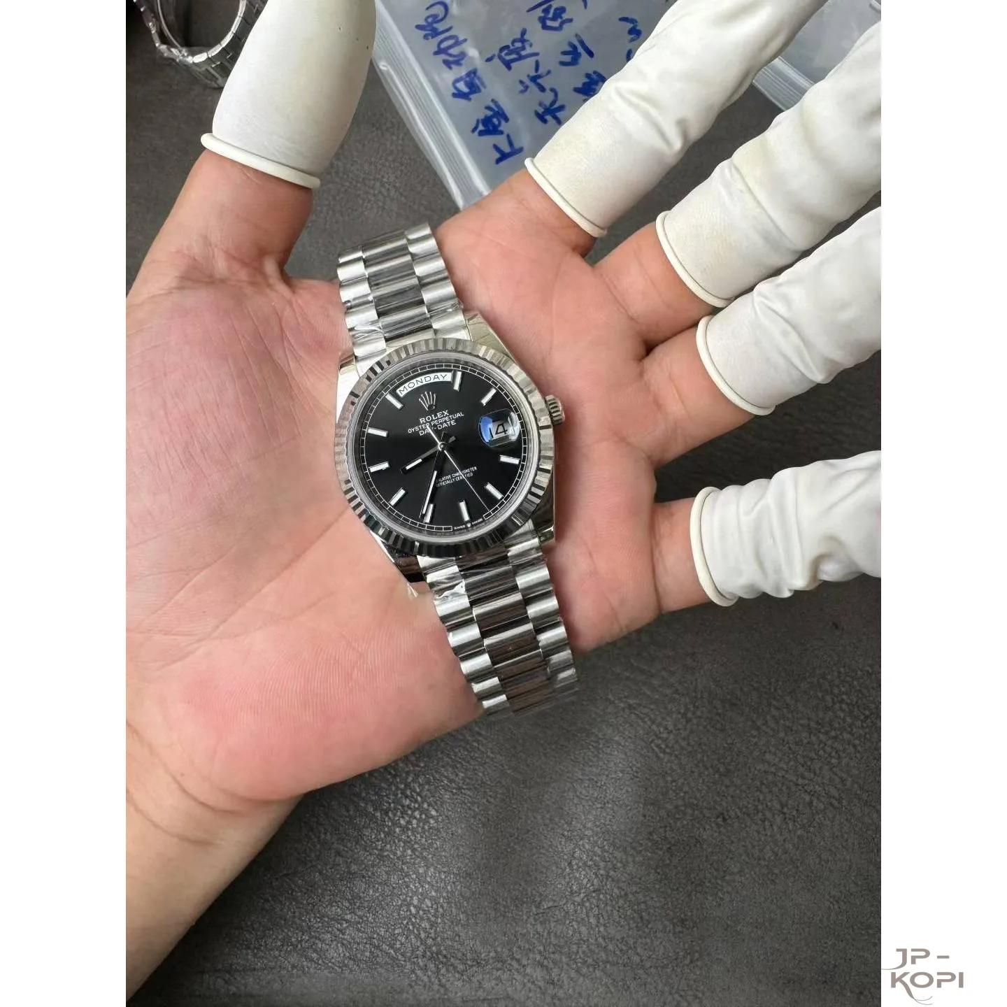 ロレックス デイデイト 40mm M228236-0003|ブライトブラック 上海Cal.3255 加重版【RC工場製 高品質コピー腕時計】 - 画像 (5)