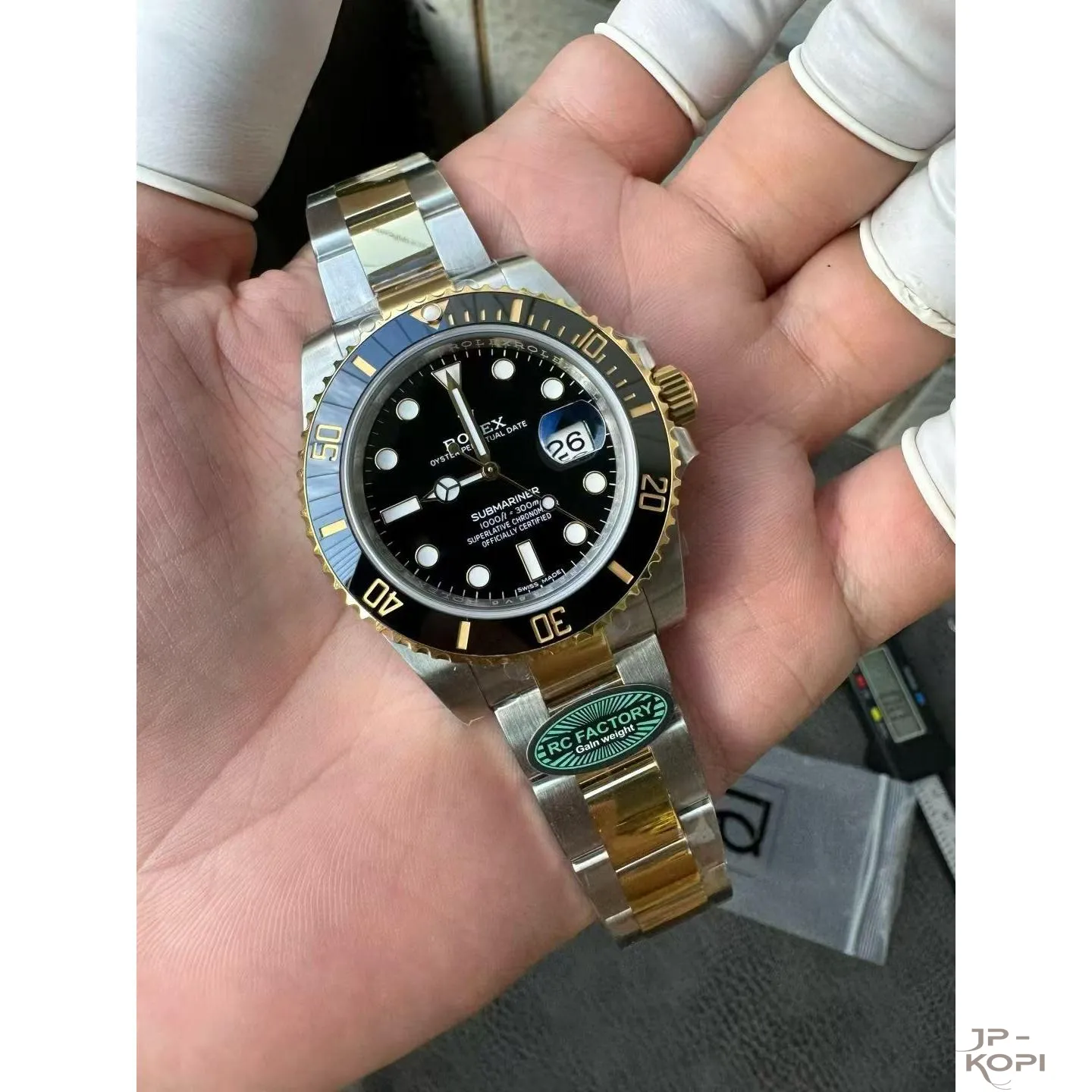 ロレックス サブマリーナーデイト 116613LN|ブラック 40mm 上海Cal.3135 加重版【RC工場製 高品質コピー腕時計】 - 画像 (2)