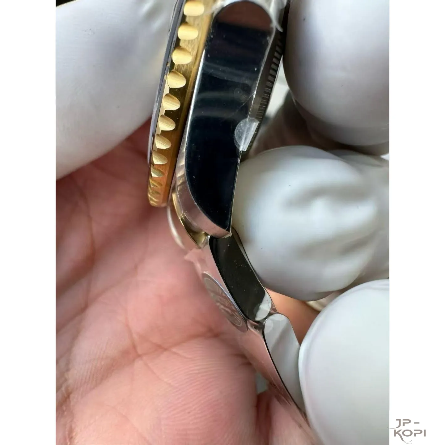 ロレックス サブマリーナーデイト 116613LN|ブラック 40mm 上海Cal.3135 加重版【RC工場製 高品質コピー腕時計】 - 画像 (8)