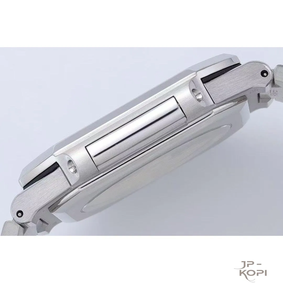 パテック・フィリップ ノーチラス キュビタス 5821/1AR-001|ブルー文字盤×ローズゴールドコンビブレス 【PPF工場製】 - 画像 (8)