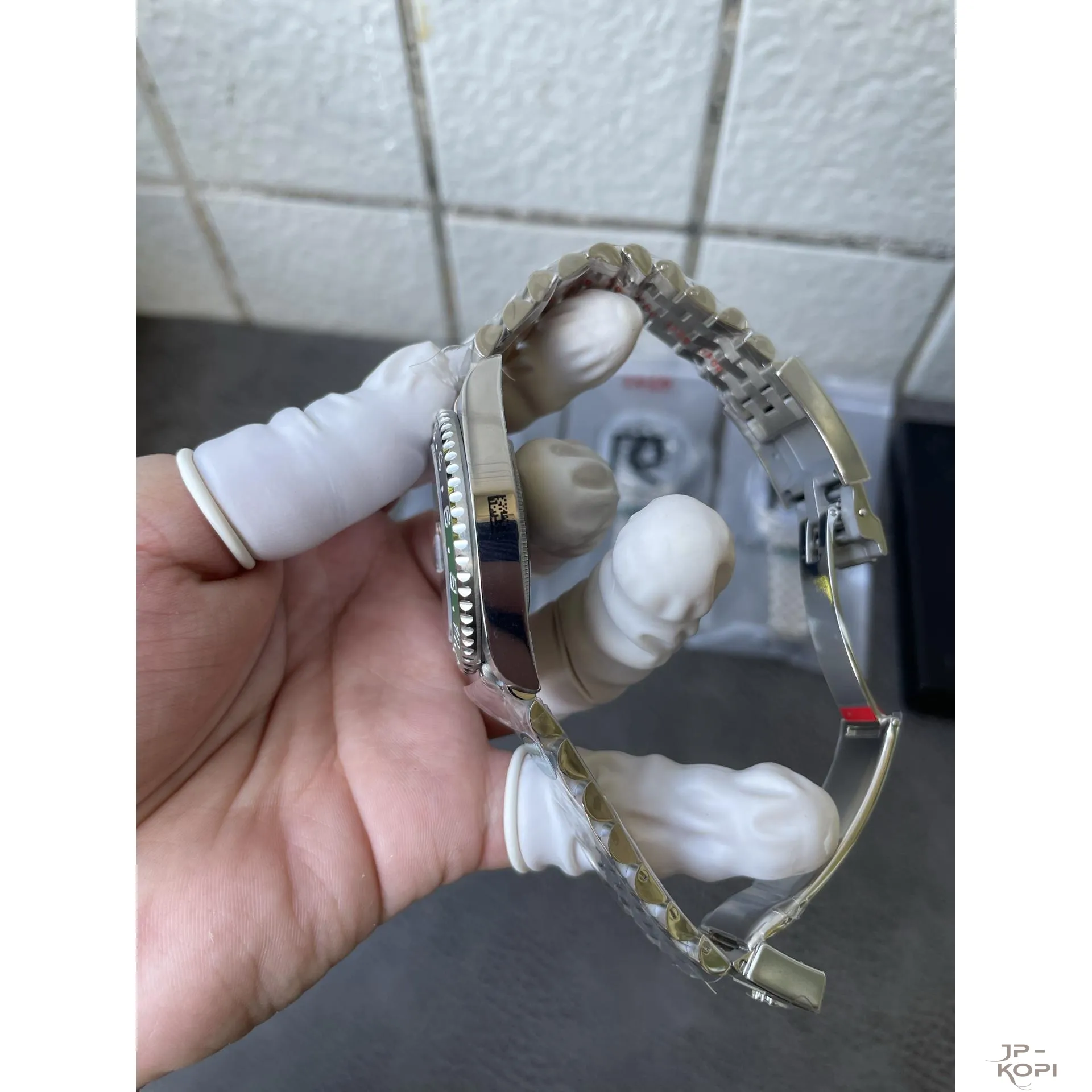 ロレックス GMTマスター II M126720VTNR-0002|グリーン×ブラック 40MM 上海Cal.3285【RC工場製 高品質コピー腕時計】 - 画像 (7)