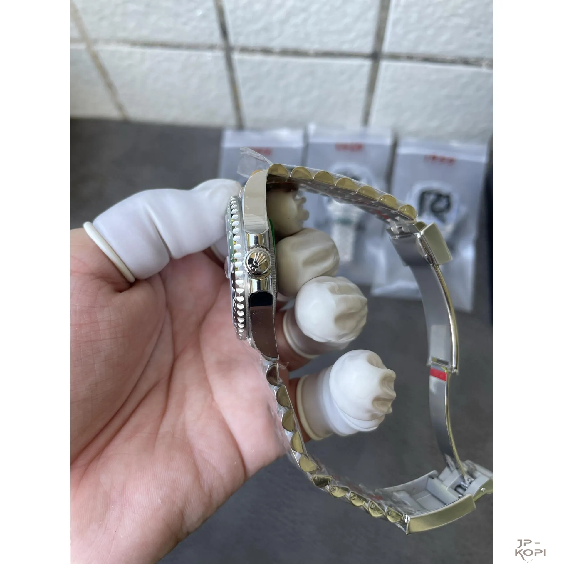 ロレックス GMTマスター II M126720VTNR-0002|グリーン×ブラック 40MM 上海Cal.3285【RC工場製 高品質コピー腕時計】 - 画像 (8)