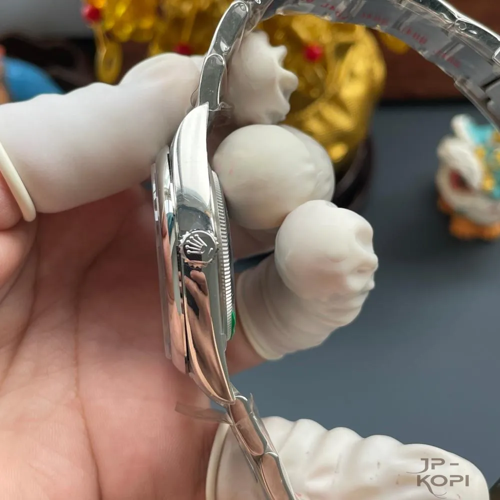 ロレックス オイスターパーペチュアル m134300-0009|メッドブルー 41mm 上海Cal.3230【RC工場製 高品質コピー腕時計】 - 画像 (6)