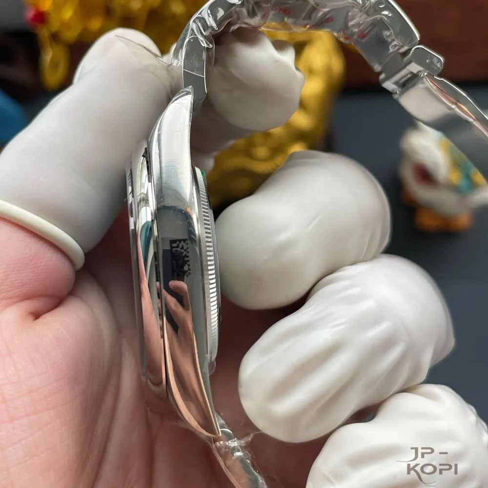 ロレックス オイスターパーペチュアル m124300-0006|ターコイズブルー 41mm 上海Cal.3230【RC工場製 高品質コピー腕時計】 - 画像 (6)