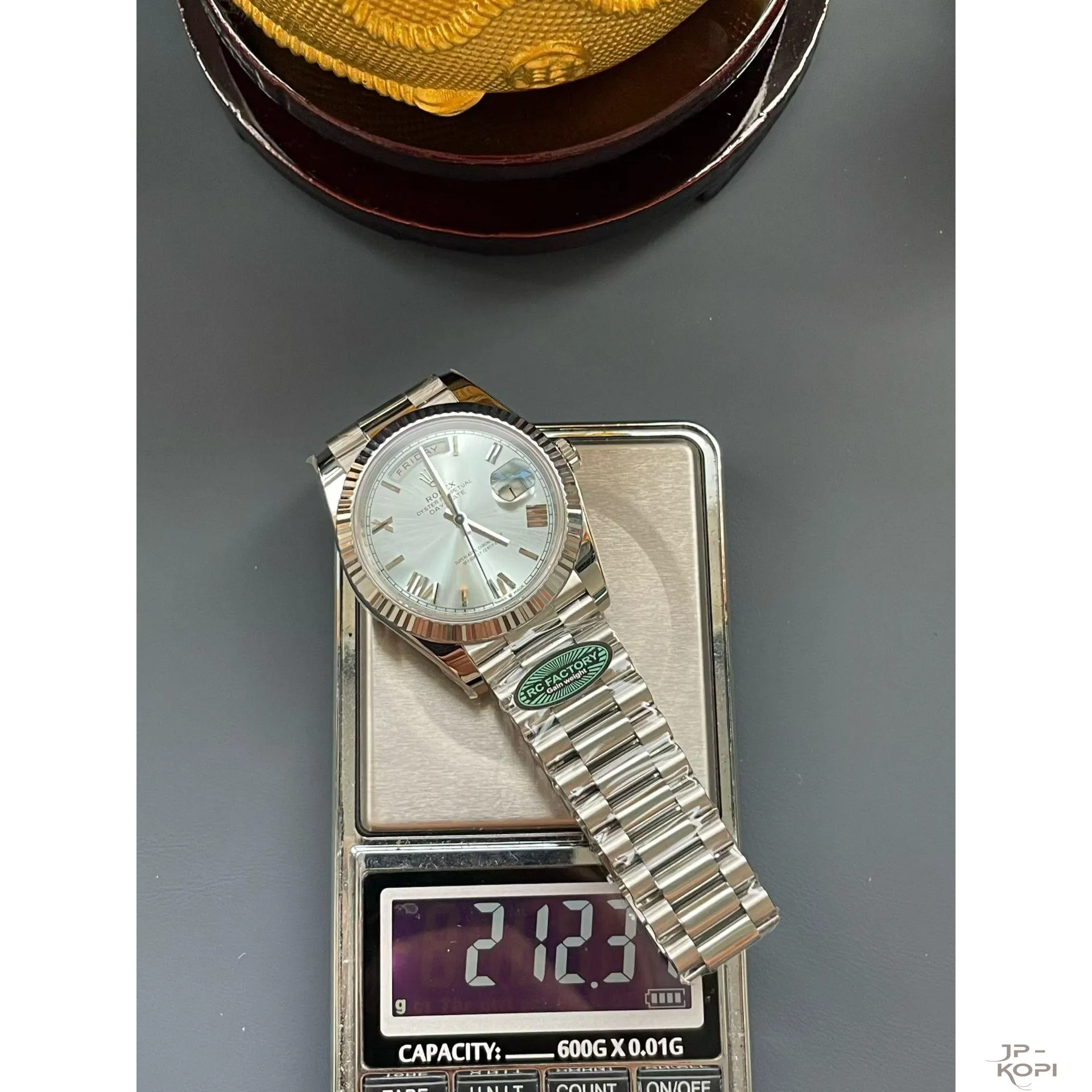 ロレックス デイデイト 40mm 228236-0012|アイスブルー(ローマ数字) 上海Cal.3255【RC工場製 高品質コピー腕時計】 - 画像 (9)