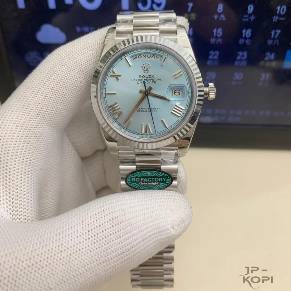 ロレックス デイデイト 40mm 228236-0012|アイスブルー(ローマ数字) 上海Cal.3255【RC工場製 高品質コピー腕時計】 - 画像 (2)