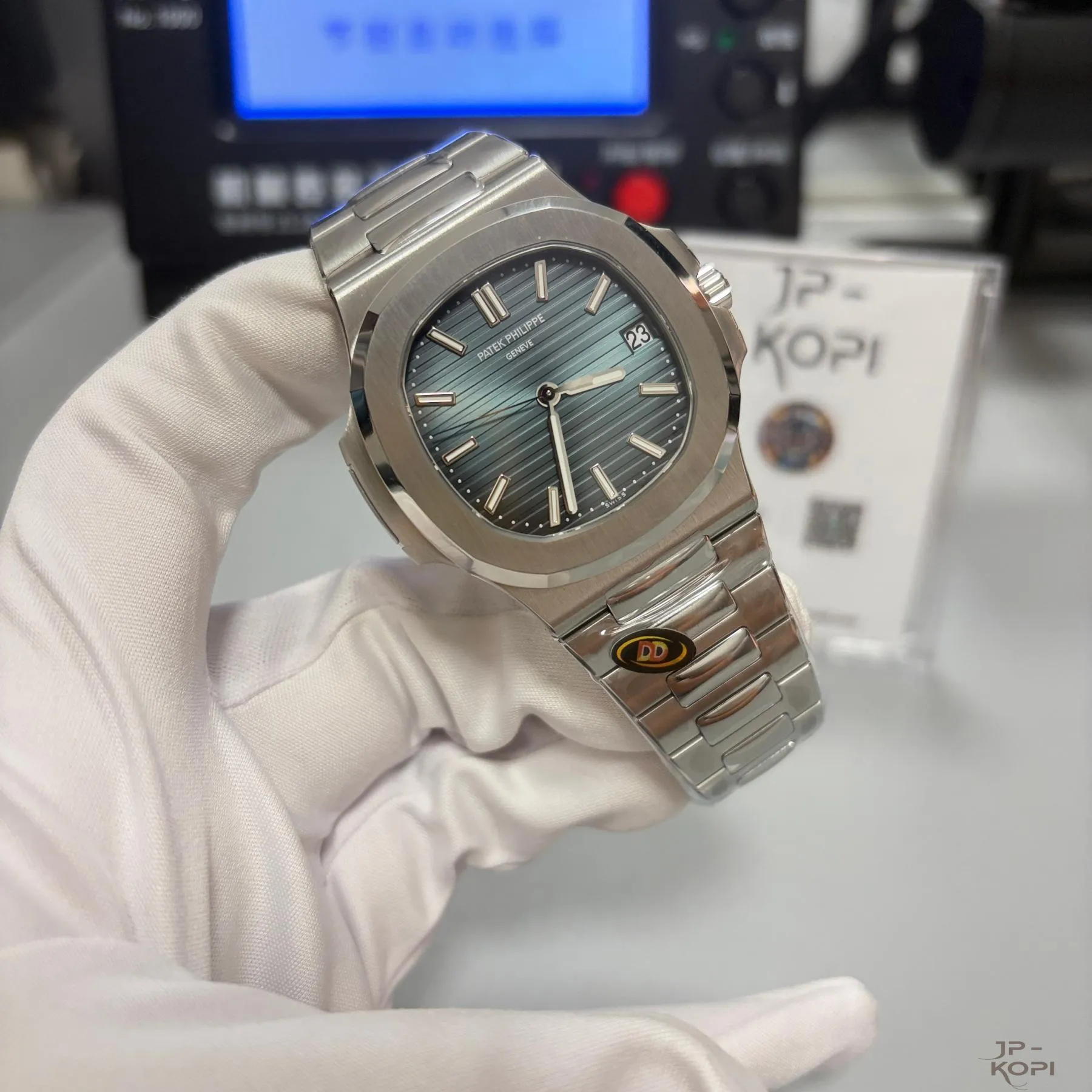 【DDF工場製】パテック・フィリップ ノーチラス 5711/1A-010|ネイビーダイアル 40mm 丹東Cal.330 - 画像 (3)